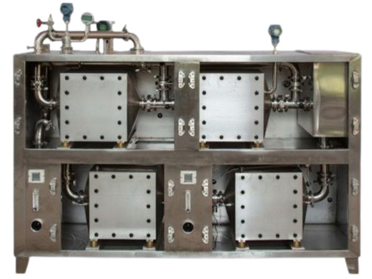 Iodine Air Systems dual-isotope iodine removal system — stainless steel 4-chamber nuclear-grade carbon adsorber unit for laboratory and field deployment